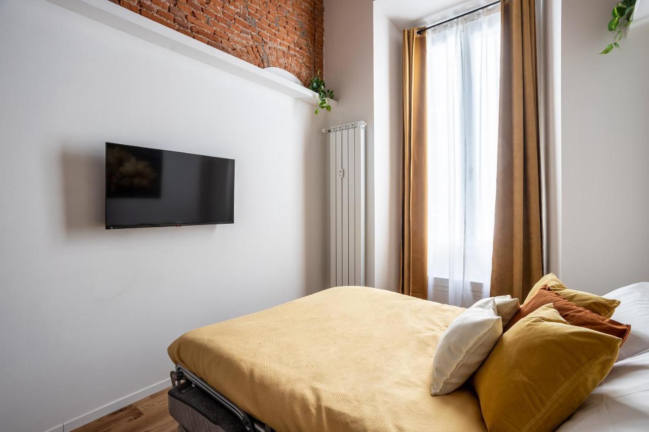 Milano City Apartments - Duomo Brera - Elegant Suite In Design District 外观 照片